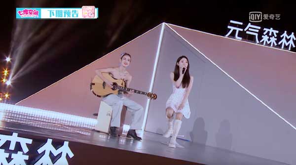 《舞蹈生》佟丽娅手写信成催泪弹 金晨十年后再跳成名作《花儿》(图1) 《舞蹈生》佟丽娅手写信成催泪弹 金晨十年后再跳成名作《花儿》(图1)