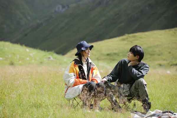 《女儿4》李柄熹为张雨绮演奏小提琴 李莎旻子樊凯杰挑战徒步十公里(图4) 《女儿4》李柄熹为张雨绮演奏小提琴 李莎旻子樊凯杰挑战徒步十公里(图4)