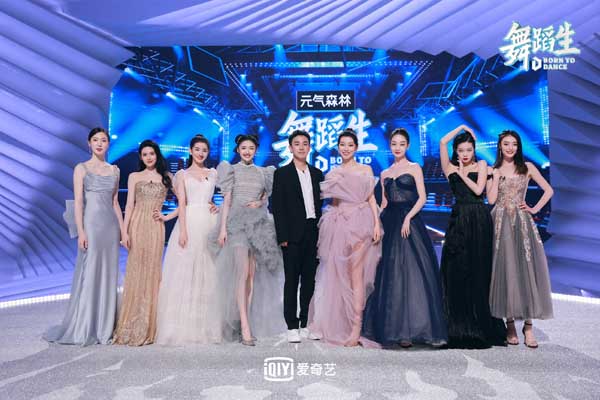 《舞蹈生》首映会短片神仙打架 瓜西西《春晓》尽显传统文化魅力(图2)