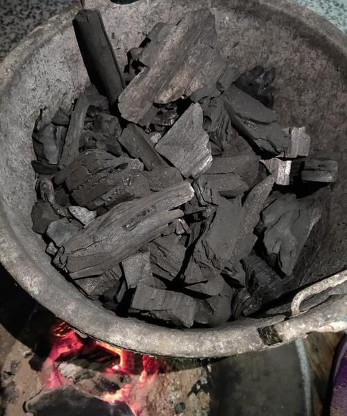 木炭是什么木头做的