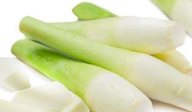 茭白发绿了还能吃吗,茭白的叶子可以剪掉吗?图3