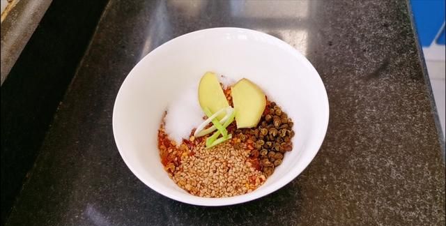 凉面怎么做好吃,凉面怎么做好吃又简单?图4