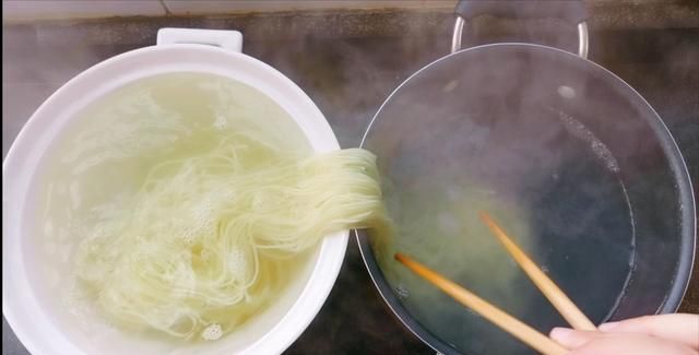 凉面怎么做好吃,凉面怎么做好吃又简单?图7