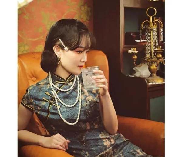 旗袍怎么选,女生穿旗袍有什么讲究图8