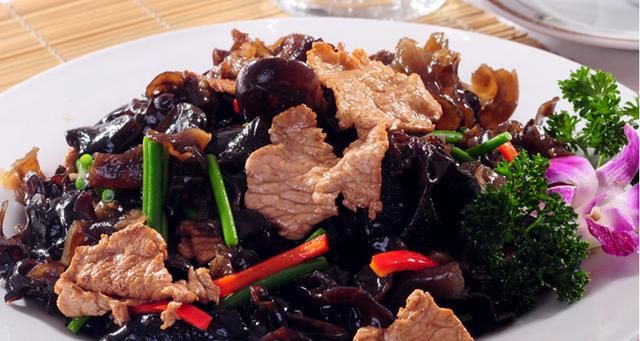 木耳煮几分钟能熟,木耳要焯水几分钟才熟?图3