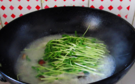 豌豆尖怎么做好吃,云南豌豆尖怎么做好吃图16