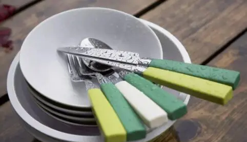 用开水烫碗筷真正的杀菌,热水烫餐具能消毒吗图10