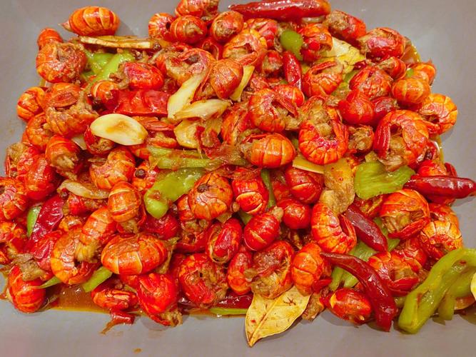 虾尾怎么做最好吃（虾尾如何做最好吃）