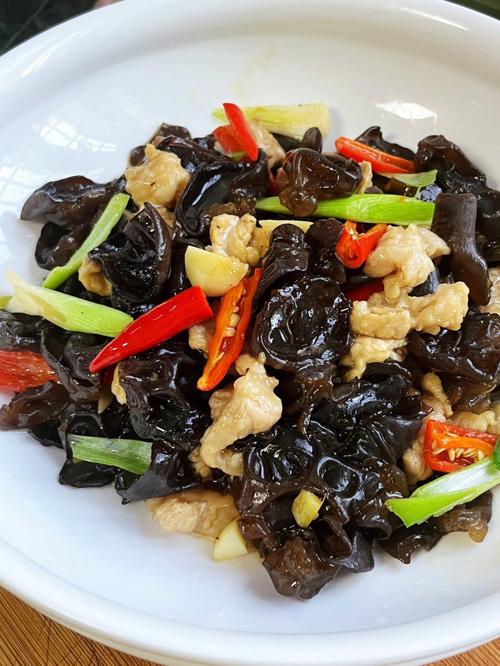 木耳怎么吃(3种木耳的吃法介绍)