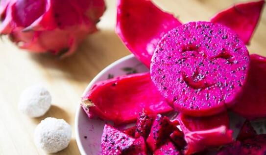 一个火龙果的热量是多少大卡