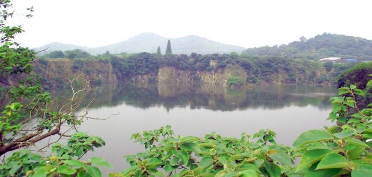 上海有什么山可以爬宝山