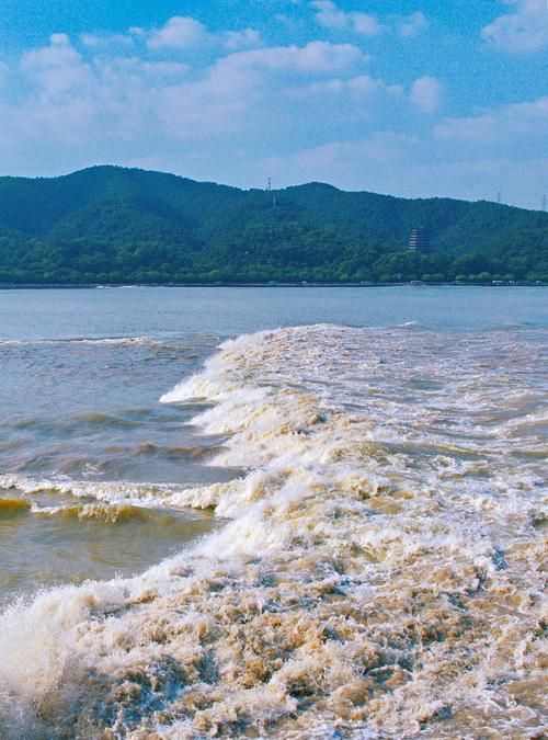 钱江大潮最佳观潮时间是什么时候最佳观潮地点在哪里