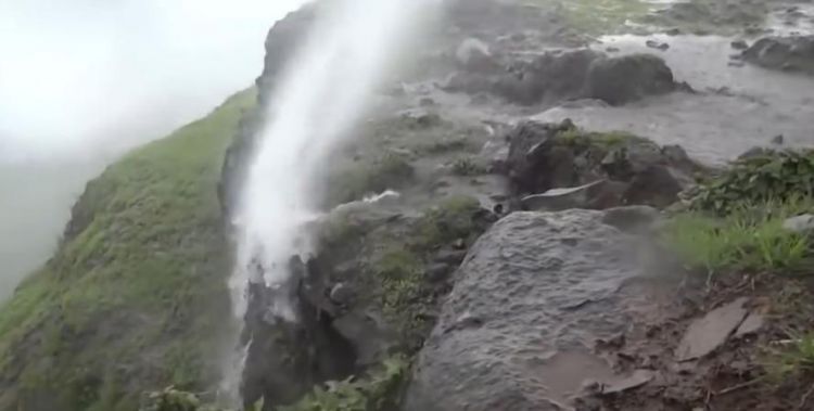 水从低处流到高处的原因用流体知识解释一下