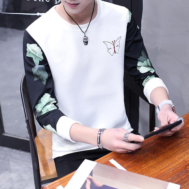 男生短袖t恤穿搭v领(男士V领T恤穿出帅气脸型)(9)