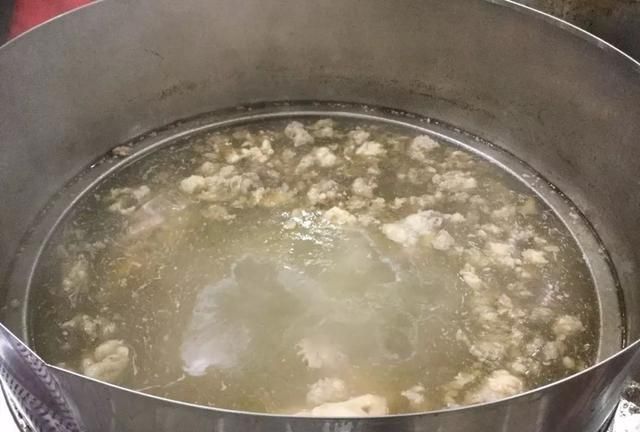 牛肉煲汤怎么做好吃，牛肉汤怎么做好吃？图4