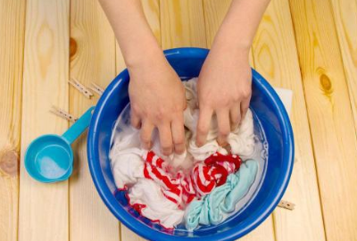 裤子上有树胶怎么洗掉,裤子沾到树胶怎么洗掉图8