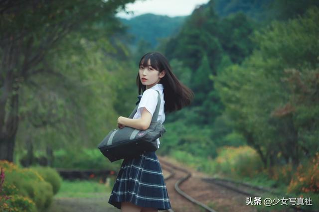 森系少女室内写真集（女子高中生的日常）(9)