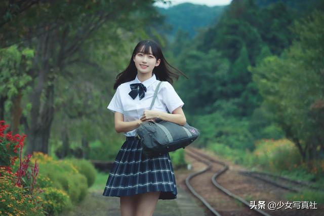 森系少女室内写真集（女子高中生的日常）(2)