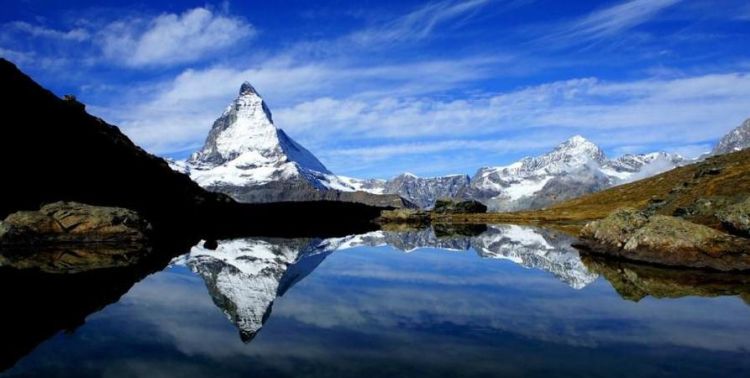 阿尔卑斯山脉的最高峰是什么峰?