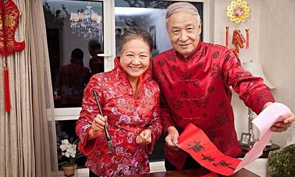 春联怎么分上联和下联,贴春联是传统文化吗图2