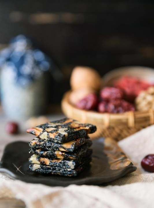 吃阿胶能喝茶叶水,阿胶糕适合什么人群食用图5