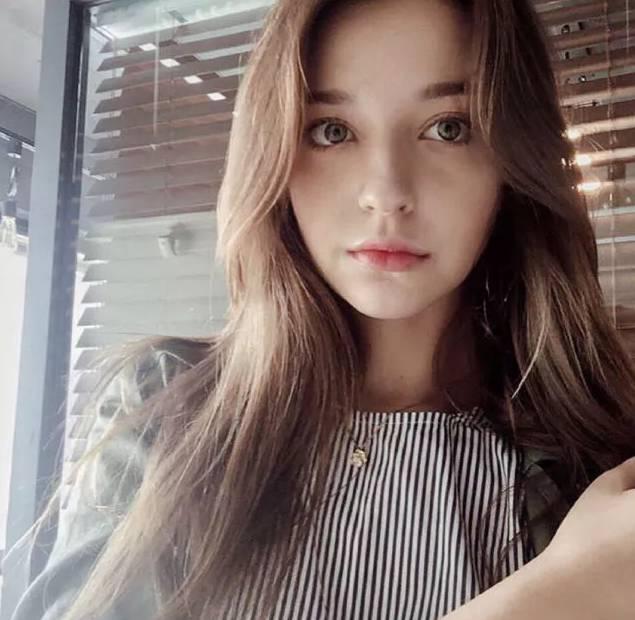 实用自拍技巧(自拍6个大招让你绝对自信)(9)