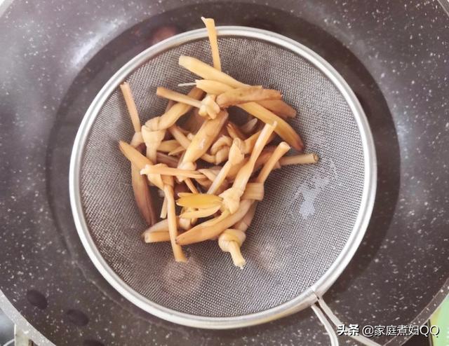 烤麸的做法四喜烤麸（教你做个鲜香味美的四喜烤麸）(5)