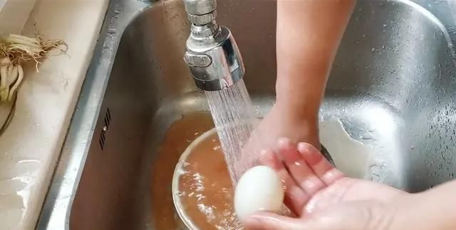 咸鸭蛋怎么吃，北海特产咸鸭蛋怎么吃？图5