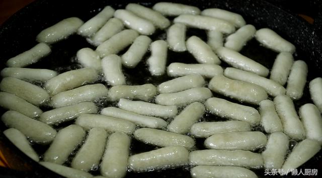 正宗好吃的江米条怎么做（过年招待朋友必备小零嘴）(16)