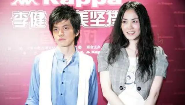 水木年华正红时李健为何要单飞（20年后再看水木年华）(12)