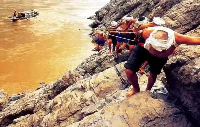 三峡壮美诗句(当代诗人咏三峡)(4)