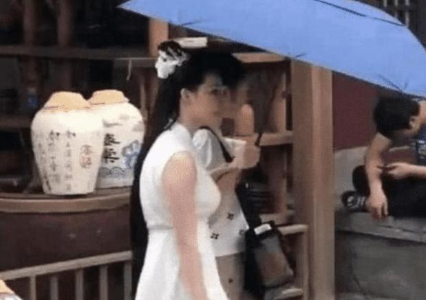 横店群演的最真实的生活（有一种尴尬叫横店女群演的穿着）(5)