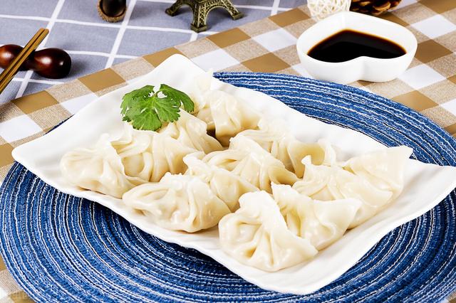 好吃的三鲜饺子馅做法大全（三鲜馅饺子原来这么简单好做又好吃）(1)