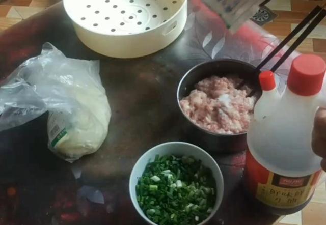 教你12种饺子的花式包法（饺子的简单包法）(2)