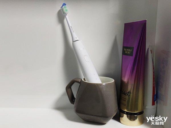 黑科技电动牙刷让刷牙变得更简单（KKC智能电动牙刷体验）(14)