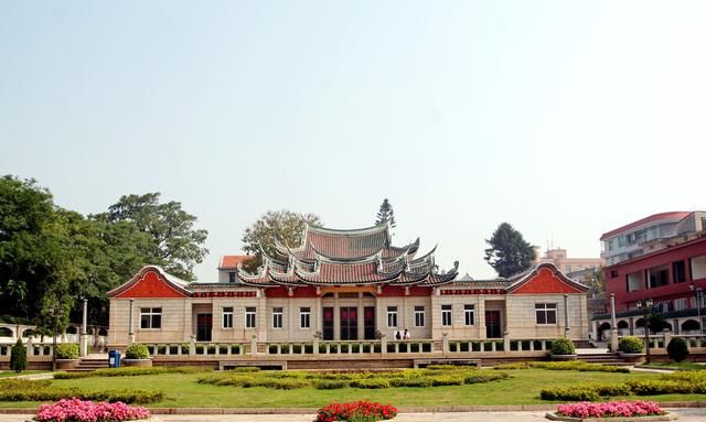 桃李满天下指的是谁，“桃李满天下”指的是哪个历史人物？图7