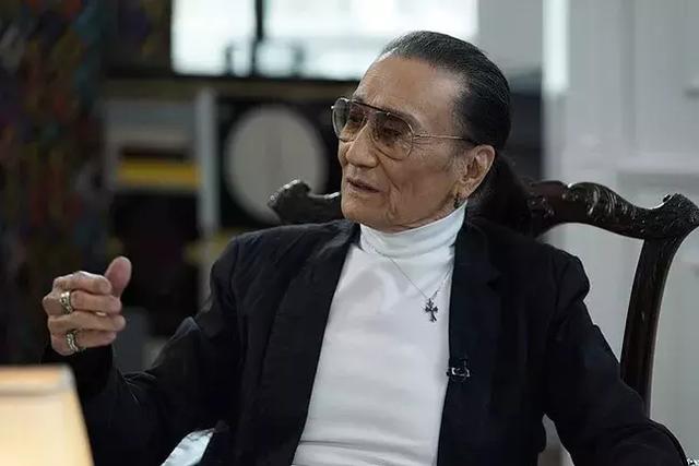 年轻谢贤和谢霆锋对比照（谢贤曾因谢霆锋流泪）(34)