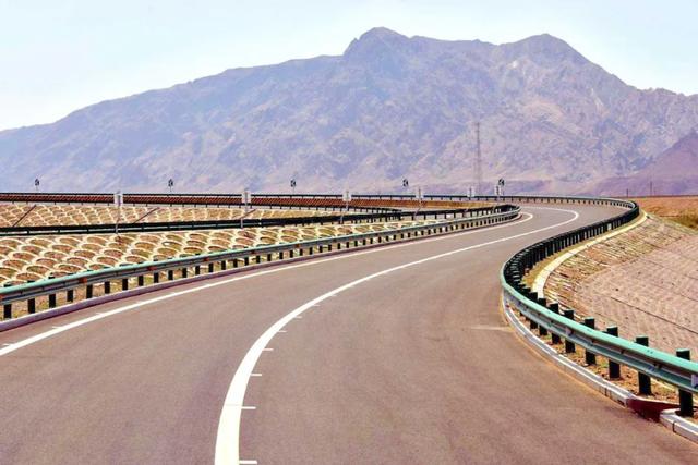 京新高速全程线路图经过哪些地方(超66号公路的京新高速)(8)