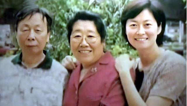 敬一丹与老公关系（家庭事业两不误）(23)