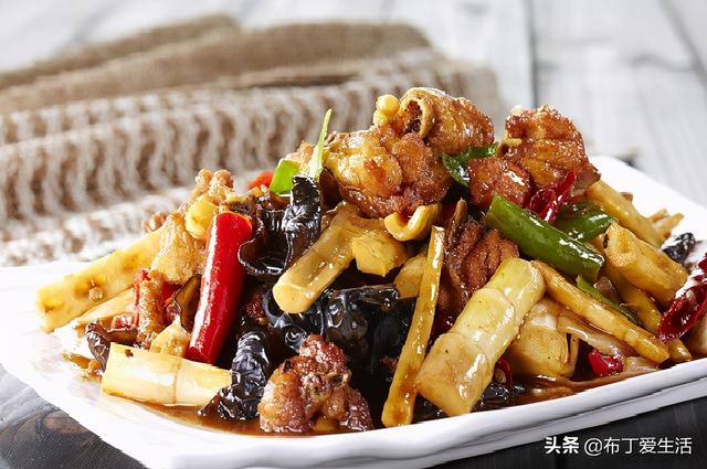 油焖笋的做法详细步骤窍门(冬季吃笋正当时)(3)