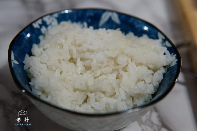 简单又好吃的寿司怎么做(教你做超好吃的寿司)(4)