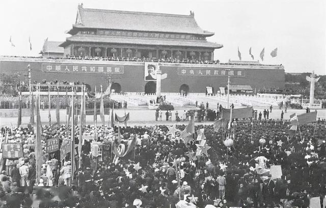 国庆节是什么由来（国庆节的由来为什么是10月1日）(10)