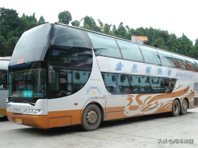 大巴车途中自燃如何处置(为什么大客车自燃总会造成重大伤亡)(10)