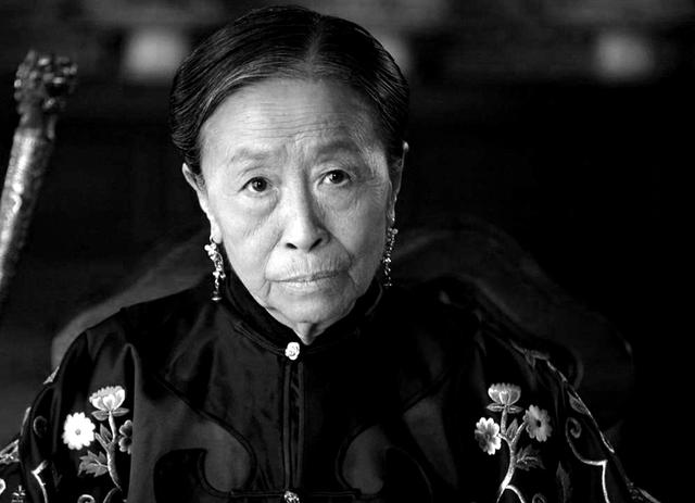 张少华为什么打凤霞（张少华与新凤霞恩怨真相）(1)