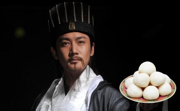 馒头没发起来怎么补救,加点酵母重新和面(静置半小时)