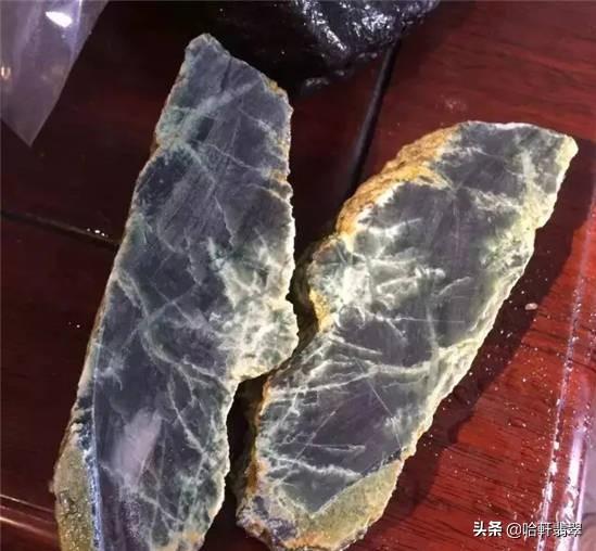 翡翠的原石毛料是什么（翡翠毛料原石是行家与行家的交易）(11)