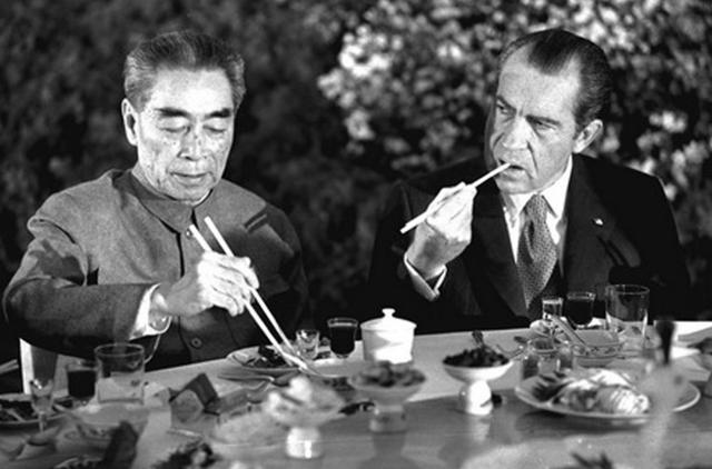 多少颗核弹才能摧毁美国（尼克松声称美国核武器可毁灭地球10次）(3)