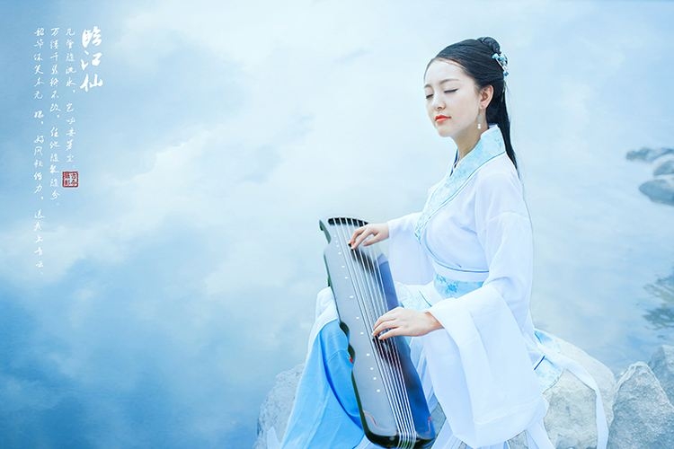 月落和尚青山去求下联_对联成就的姻缘