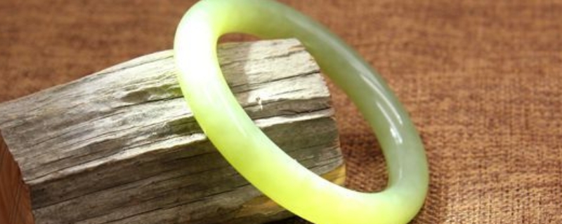 和田玉黄口料鉴别方法-什么是黄口料?